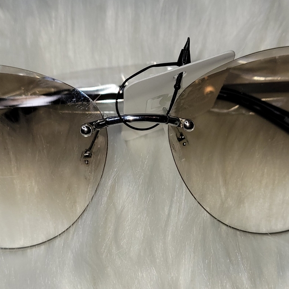 D&G sunglasses - Picture 8 of 12